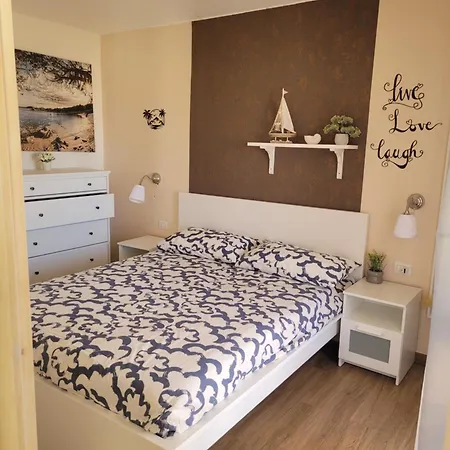 Surf House Mirice Apartment Vignola Mare Exterior photo