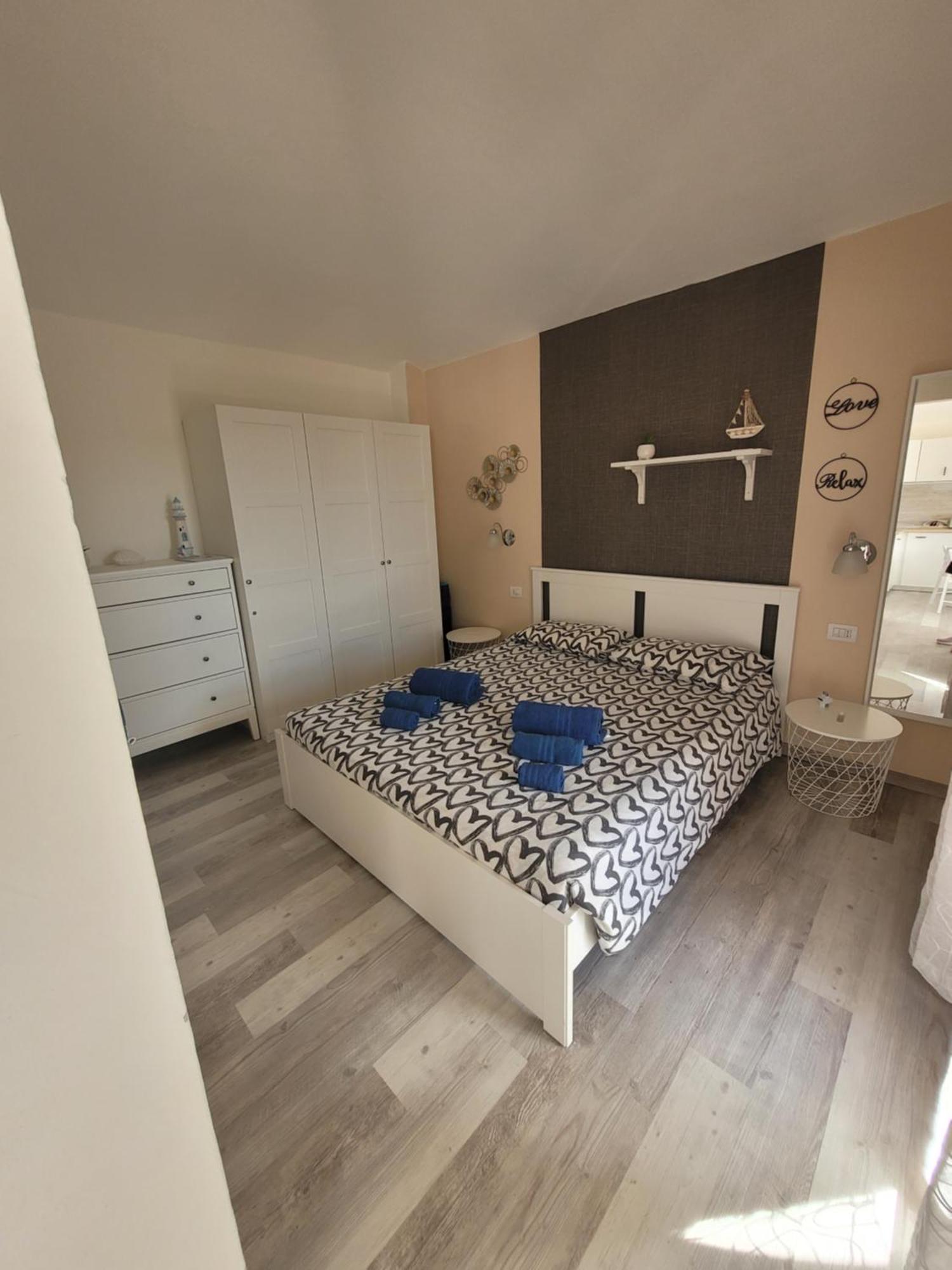 Surf House Mirice Vignola Mare