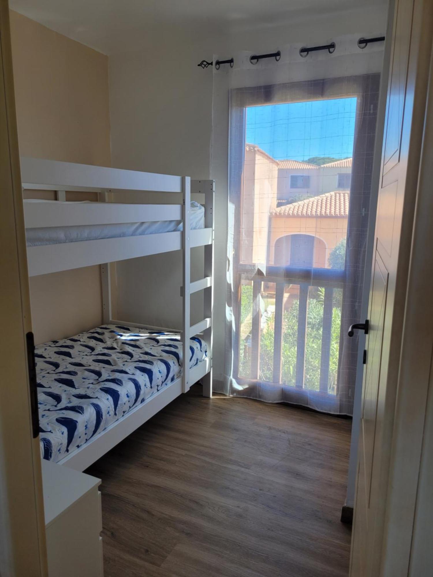 Apartment Surf House Mirice Vignola Mare