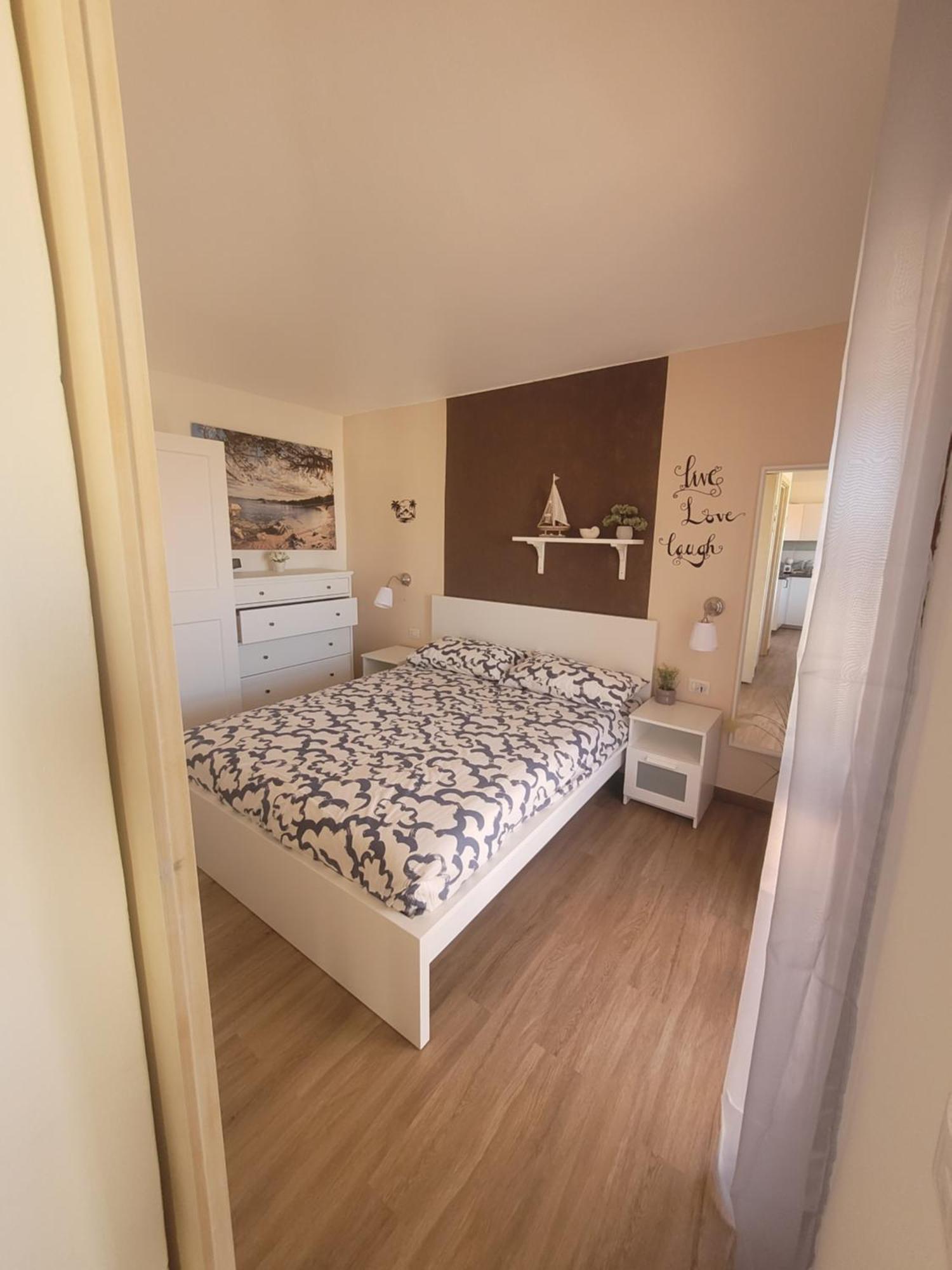Apartment Surf House Mirice